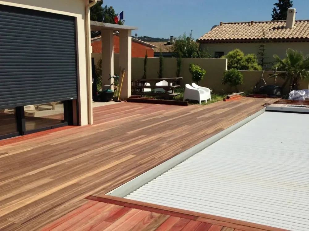 Pose parquet près de Saint-Tropez